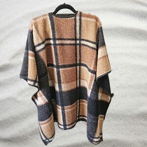 Nicole Miller Original Plaid Women's Sweater Poncho with Black Felt Lining